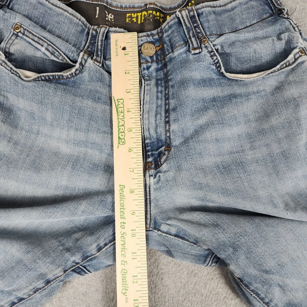 Lee Extreme Motion Athletic Tapered Leg Jeans Men 34x30 Light Blue Denim Stretch
